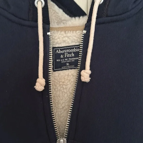 Abercrombie & Fitch Navy Sherpa Lined Hooded Jacket with Zipper XL